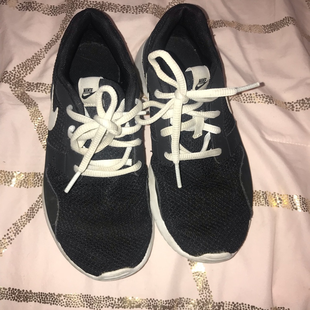 Nike Kashi (Roshe) Size 3 Shoes